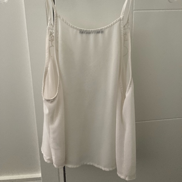 Brandy Melville white lace tank - Picture 2 of 2